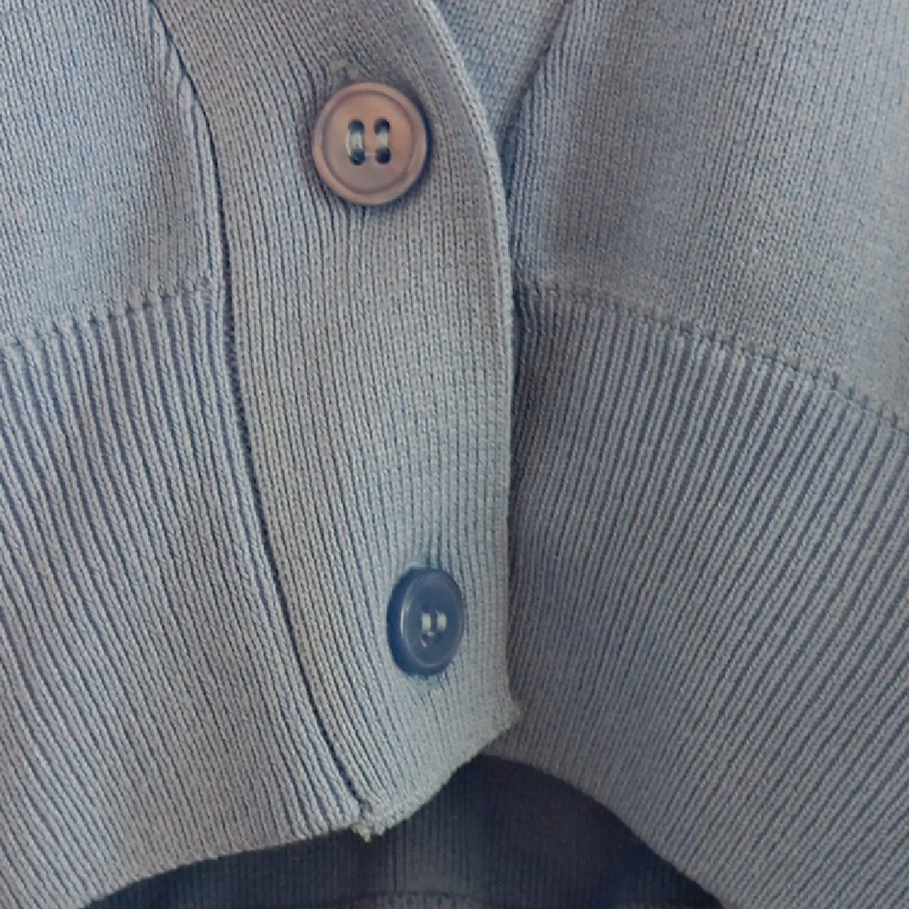 Powder Blue V-Neck Cropped Sweater - Picture 3 of 4